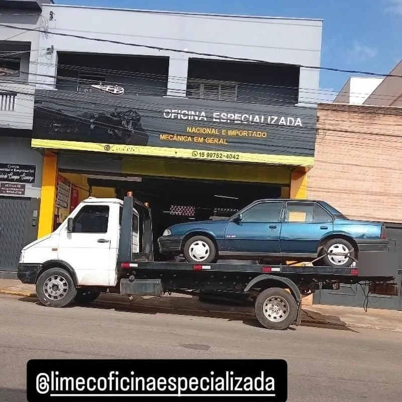 Chevrolet azul transportado at&eacute; oficina especializada pela JP Guincho